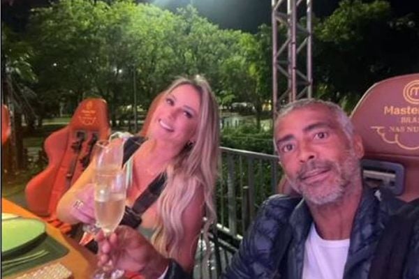Marcelle Ceolin e Romário: pedido de namoro nas alturas