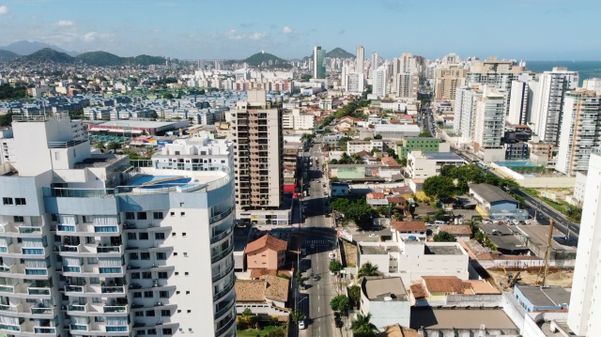 Pontos, flats e prédios - Polo Negocios Imobiliarios Ltda