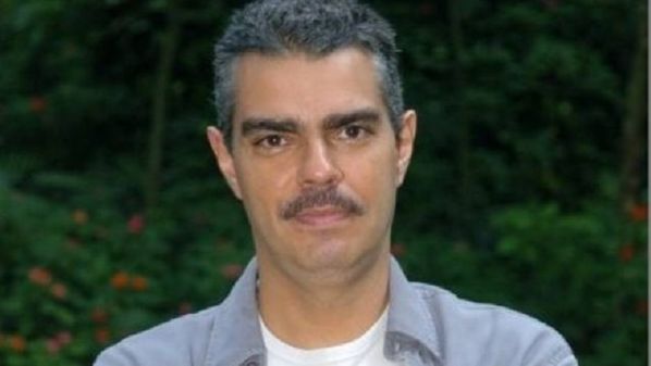 "Golpe baixo", escreveu Nizo Neto em publicação nas redes sociais sobre acusações da viúva de Chico Anysio, que disse não ter recebido "nenhum centavo" do dinheiro do ex-marido, morto em 2012