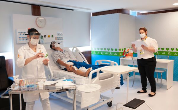 Para manter uma oferta alinhada aos novos cenários de mercado, o Senac tem investido em metodologias inovadoras que priorizam o protagonismo dos alunos.