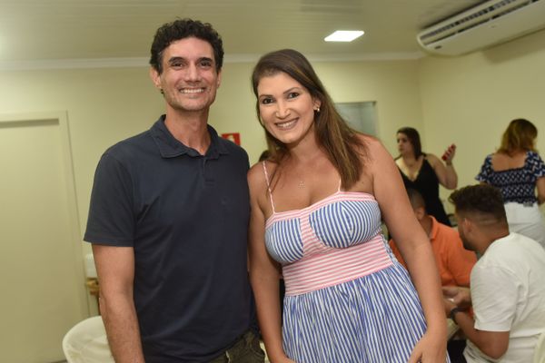 Juarez Gustavo  Soares e Juliana  Botelho