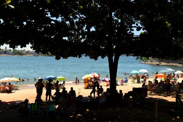 Sábado de carnaval na Ilha do Boi