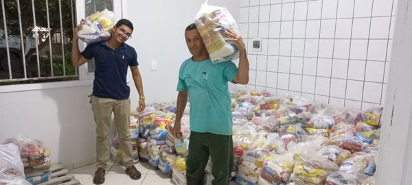Mais de mil cestas básicas foram enviadas para o Rio de Janeiro e 6,5 toneladas de alimentos foram doados no Sul da Bahia por ICM/ Divulgação