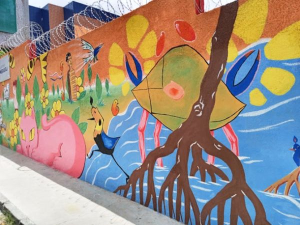 Arte no Centro Municipal de Educação Infantil Maria Nazareth Menegueli, no bairro Santa Martha, em Vitória