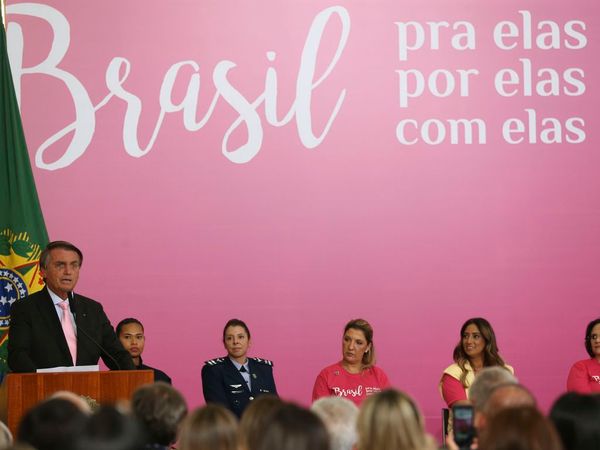 Jair Bolsonaro lançou iniciativas voltadas ao público feminino 