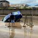 Imagem - Aconteceu de novo! Após chuva, carro cai em valão em Cariacica