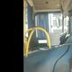 Imagem - Motorista abandona ônibus ligado com passageiros dentro em Guarapari