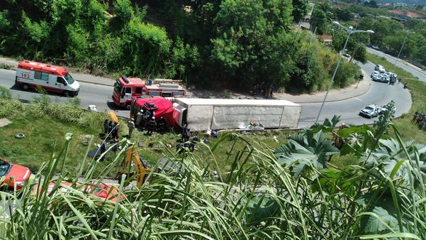 acidente em campo belo, cariacica