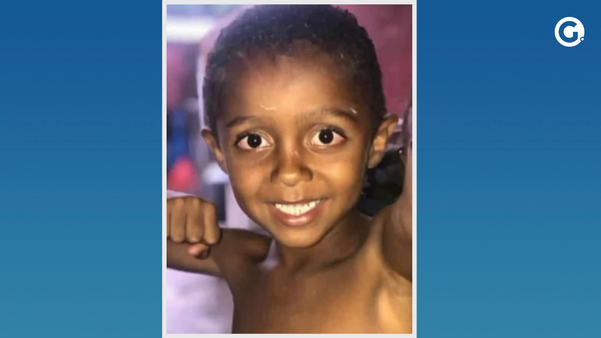 Gabriel, de 5 anos, desapareceu após se afogar na praia de Povoação, em Linhares