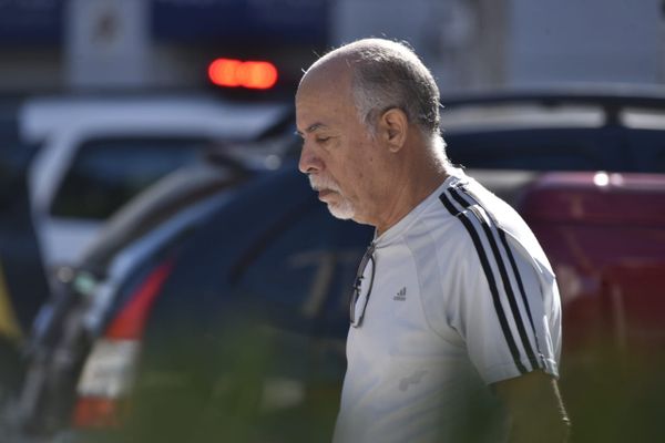 Moradores do ES começam a circular sem uso de máscara após 2 anos de pandemia de Covid por Ricardo Medeiros