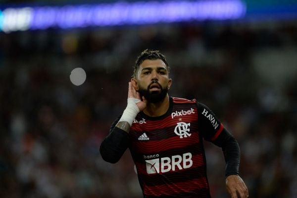Gabigol, de pênalti, assegurou a vitória do Flamengo sobre o Vasco