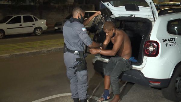 Homem foi preso após destruir agência do Banco do Brasil por Archimedis Patrício