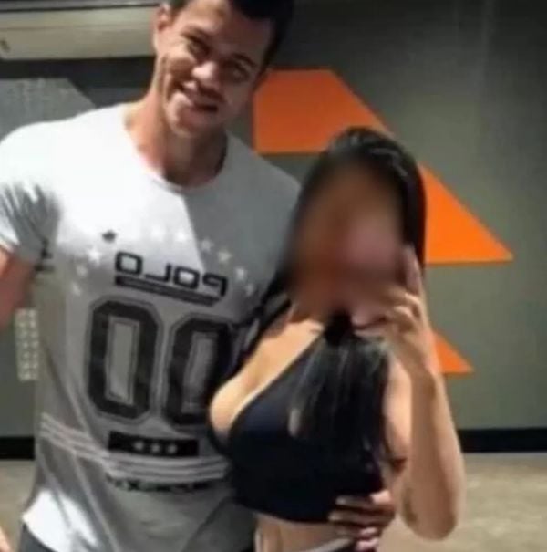 Personal trainer Eduardo Alves e a esposa 