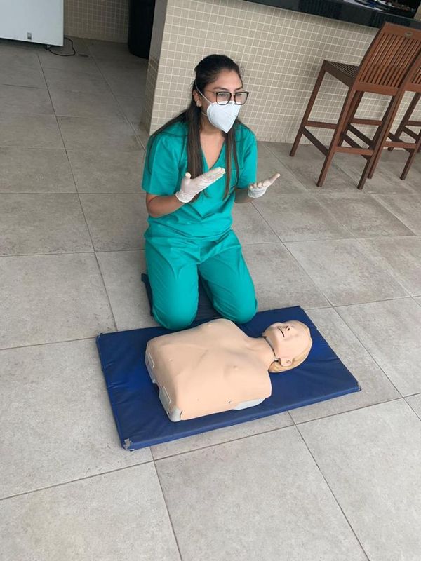 Faculdade do ES ensina primeiros socorros e ajuda a salvar vidas