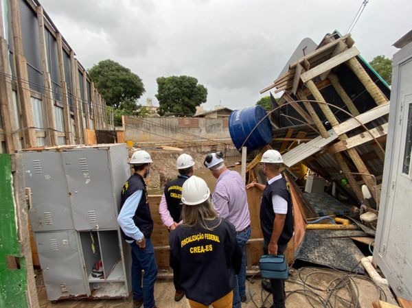 Estrutura desabou em Jardim Camburi, Vitória por Divulgação | Crea-ES