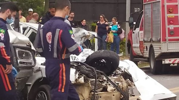 Uma pessoa morre após se envolver em colisão em Venda Nova do Imigrante por Redes Sociais