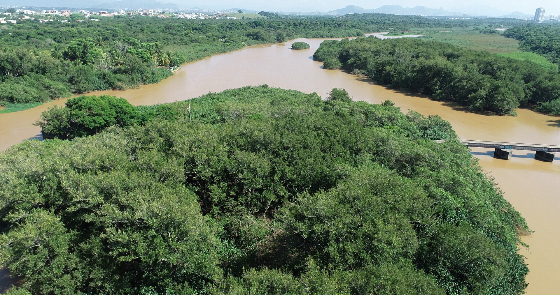 Ordem de serviço para implantação do Parque Natural Municipal de Jacarenema foi assinada neste sábado (16); obra deve custar cerca de R$ 1,4 milhão