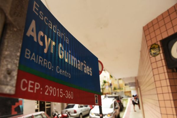 Clínica fica na escadaria Acyr Guimarães, no Centro de Vitória