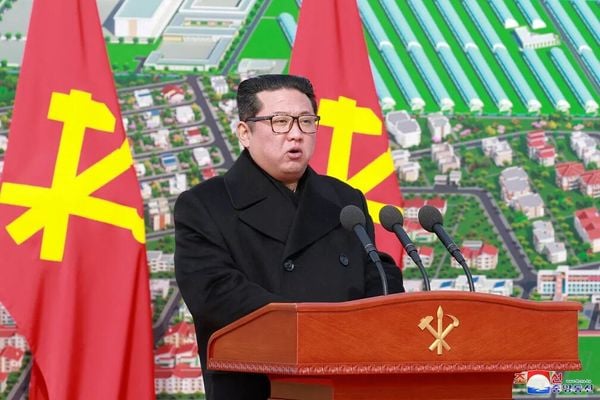 Líder norte coreano Kim Jong-un durante cerimônia em foto de 18 de fevereiro de 2022.