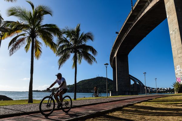 Sextou com sol na Ilha de Vitória