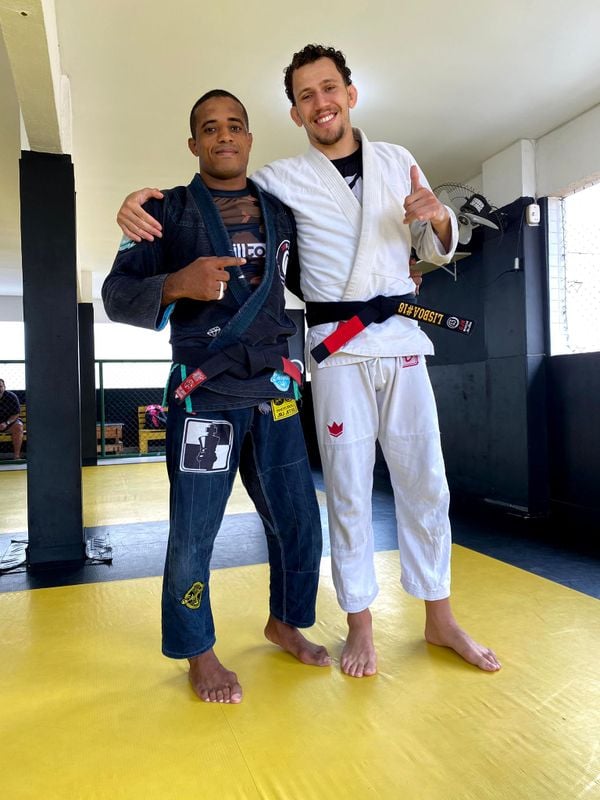 Lucas Lisboa ao lado de Gilvan, que o incentiva desde o inicio da carreira