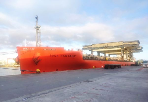 PF faz buscas em navio atracado em porto de Aracruz por Polícia Federal 