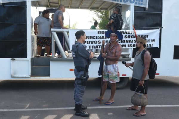 Protesto de indígenas na Vale, em Vitória por Carlos Alberto Silva
