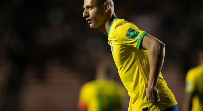 Com a vitória, a Seleção Brasileira chegou aos 45 pontos e quebrou o recorde de melhor campanha da história das Eliminatórias Sul-Americanas no formato atual