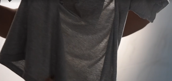 Camiseta que a adolescente usava no momento do crime ficou completamente rasgada