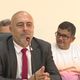 Imagem - Prefeito interino de Itapemirim nomeia esposa e irmão como secretários