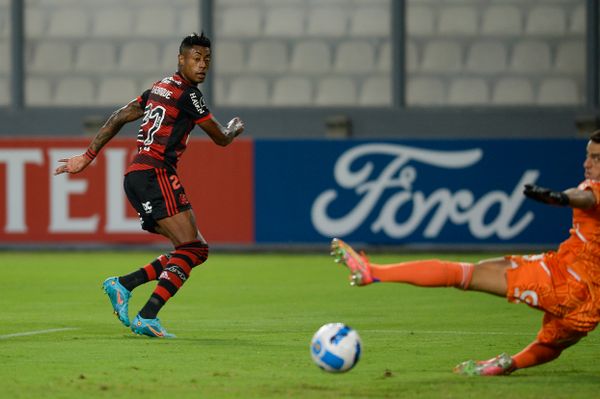 Bruno Henrique abriu o caminho para a vitória do Flamengo