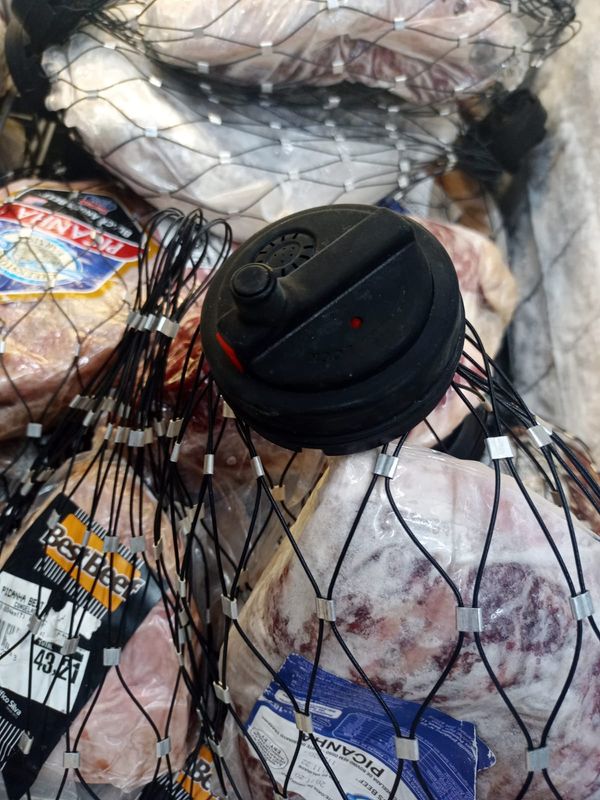 Hipermercado em Vitória instala alarme antifurto em picanha