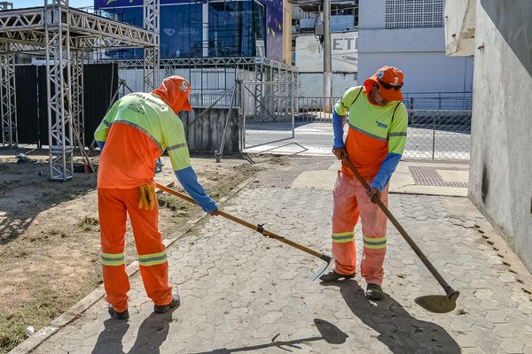 Preparativos no Sambão do Povo para os Desfiles das Escolas de Samba do Carnaval de Vitória. por Leonardo Silveira/Prefeitura de Vitória/Divulgação