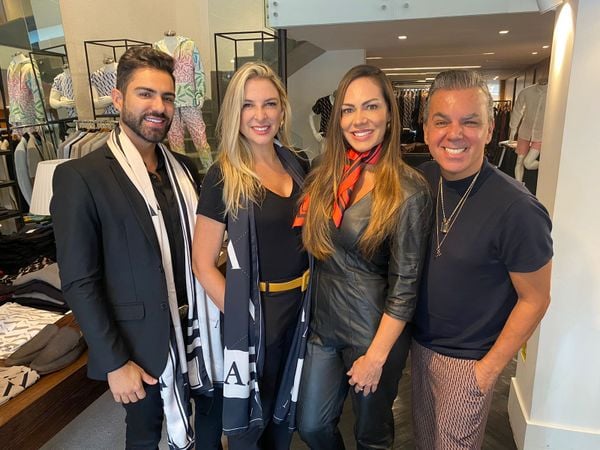 Dr Fernando Del Piero, Stella Miranda, Tatiana Cajueiro e Ivan Aguilar.