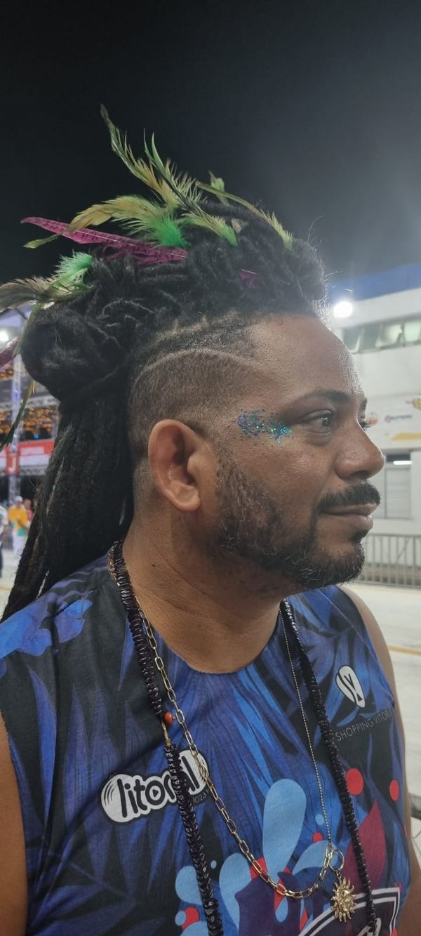 Maquiagem no Sambão: Fábio Nascimento, gerente de atendimento