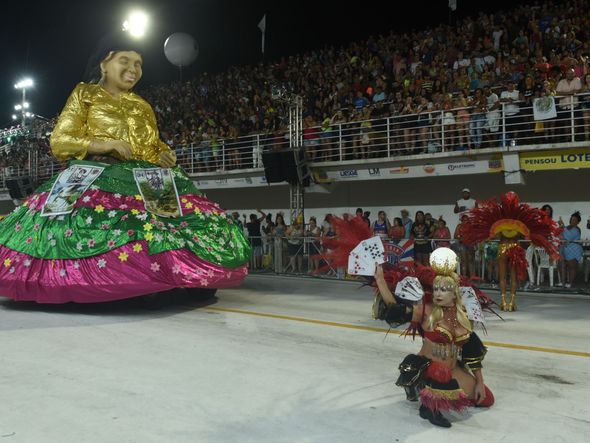 Desfile da Imperatriz do Forte     por Carlos Alberto Silva 