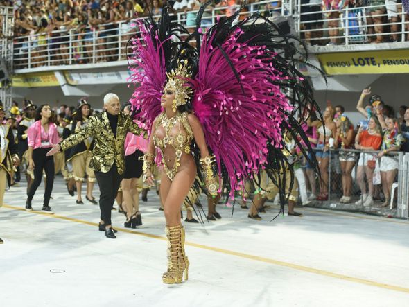 Desfile da Imperatriz do Forte     por Carlos Alberto Silva 