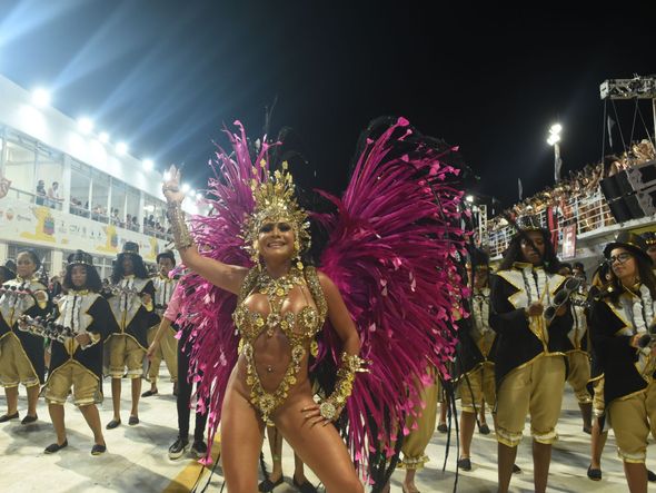 Desfile da Imperatriz do Forte     por Carlos Alberto Silva 