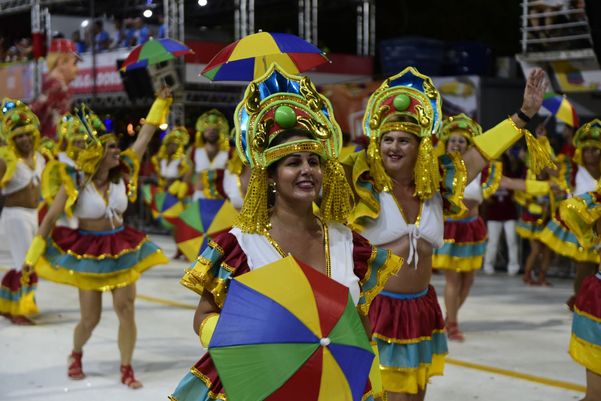 Carnaval 2022 - Desfile da Mocidade Unida da Glória    por Fernando Madeira