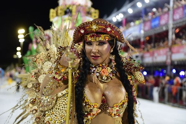 Carnaval 2022 - Desfile da Mocidade Unida da Glória    por Fernando Madeira