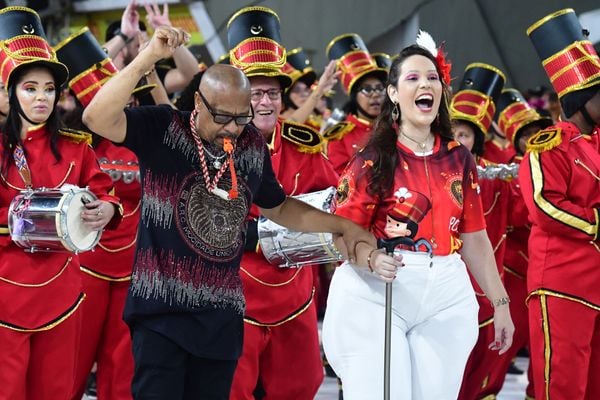 Bateria da Mocidade Unida da Glória por Fernando Madeira