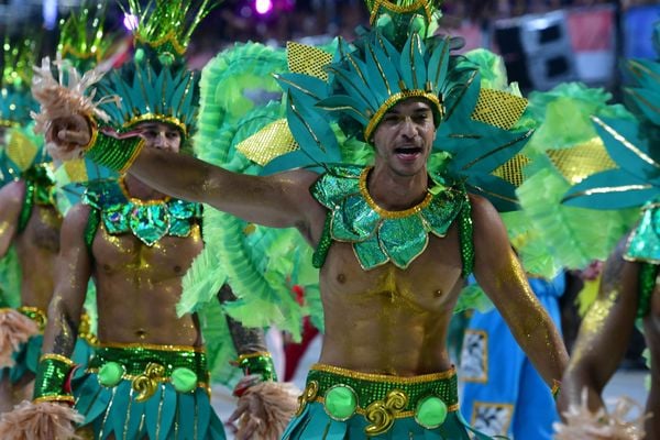 Carnaval 2022 - Desfile da Mocidade Unida da Glória    por Fernando Madeira