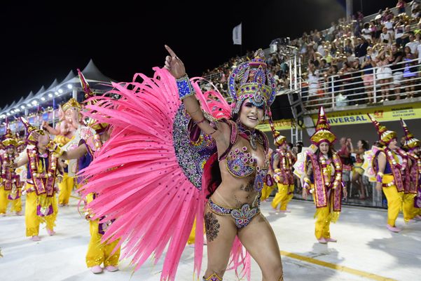Carnaval 2022 - Desfile da Mocidade Unida da Glória   por Rodrigo Gavini