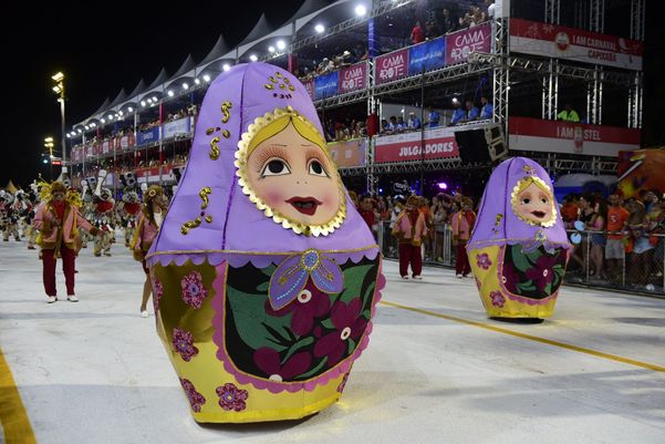 Carnaval 2022 - Desfile da Mocidade Unida da Glória   por Rodrigo Gavini
