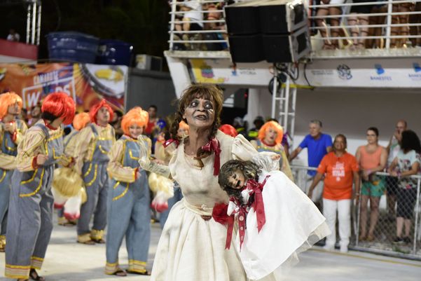 Carnaval 2022 - Desfile da Mocidade Unida da Glória   por Rodrigo Gavini