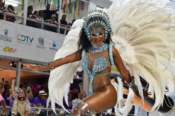 Carnaval 2022 - Desfile da Novo Império   por Fernando Madeira