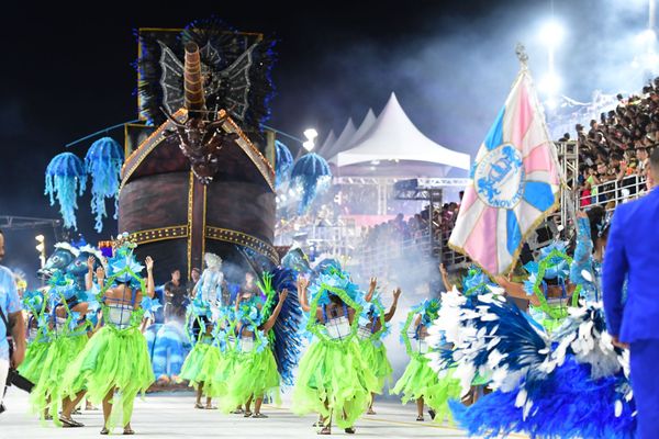 Carnaval 2022 - Desfile da Novo Império   por Fernando Madeira