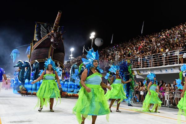 Carnaval 2022 - Desfile da Novo Império   por Fernando Madeira