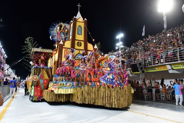 Carnaval 2022 - Desfile da Novo Império   por Fernando Madeira