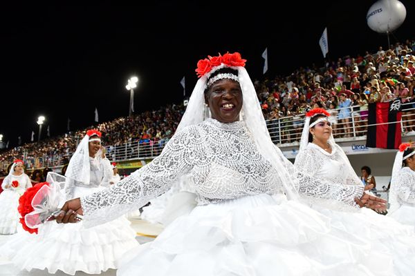 Carnaval 2022 - Desfile da Novo Império   por Fernando Madeira
